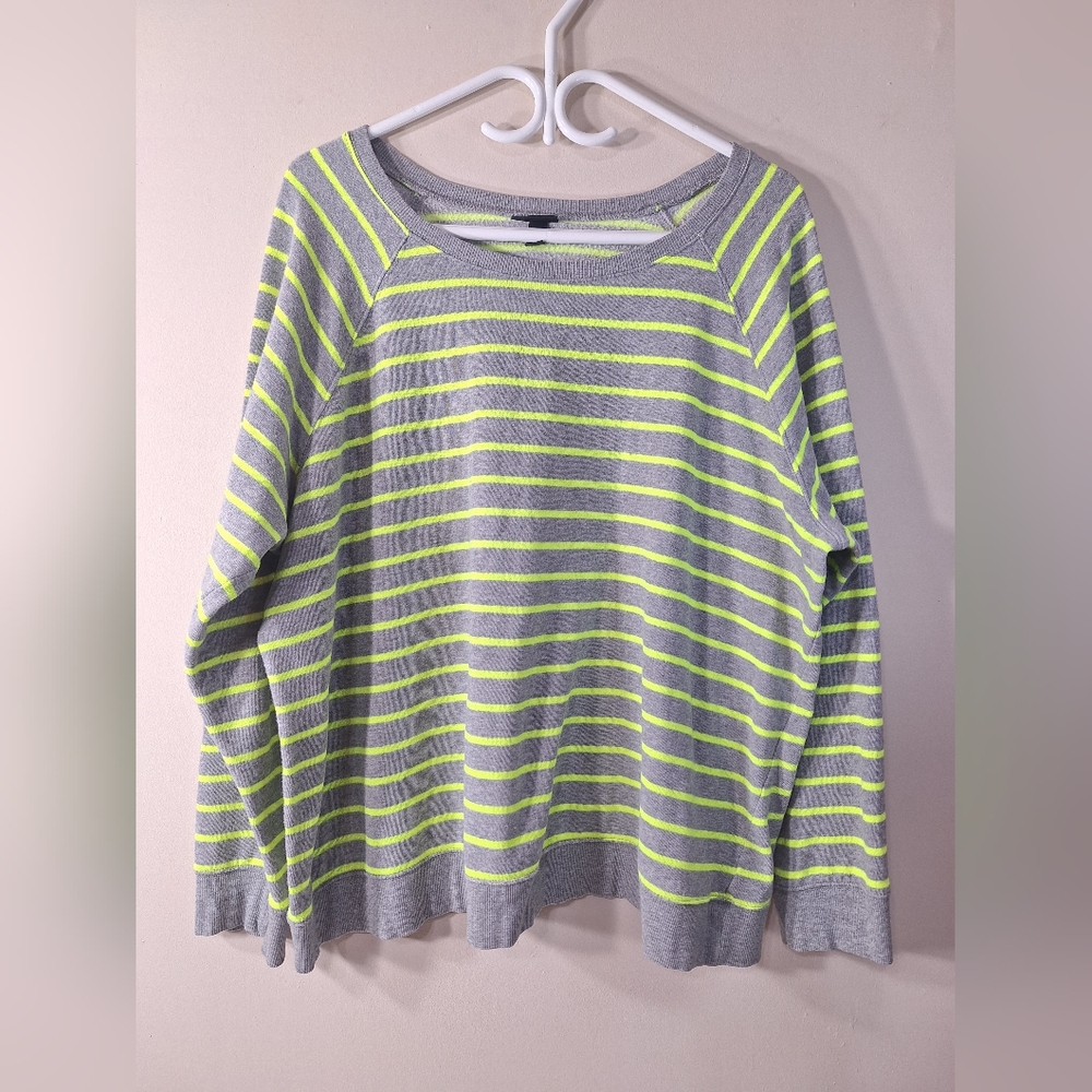 Torrid Grey & Neon Yellow Stripe Fleece Raglan Sweatshirt | Size 2 - Picture 2 of 10